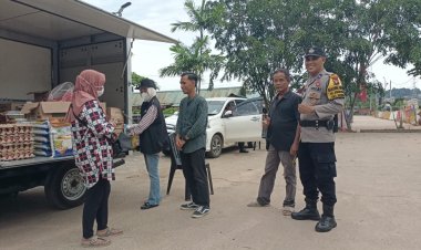 Polsek Bengkong Bersinergi Dengan Bulog Gelar Gerakan Pangan Murah Bagi Masyarakat
