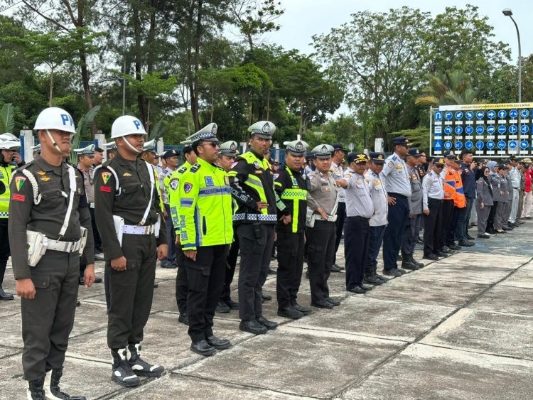 Satlantas Polresta Barelang Gelar Razia Penumbar Bersama Dishub dan TNI dalam Rangka Operasi Patuh Seligi 2025