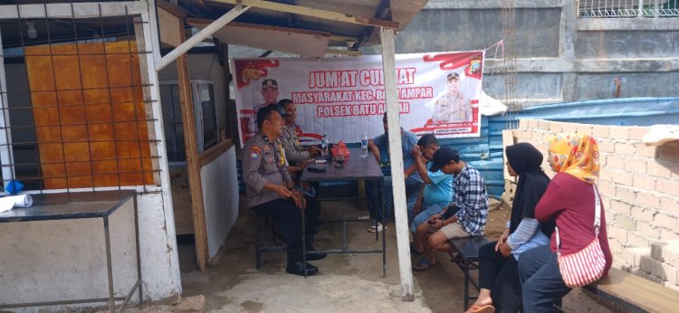Kegiatan Rutin Jumat Curhat, Polsek Batu Ampar dengan warga batu merah. bersama Bersinergi menjaga keamanan lingkungan