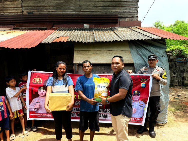 Polsek Balai Gelar Jumat Berkah Bagikan Sembako