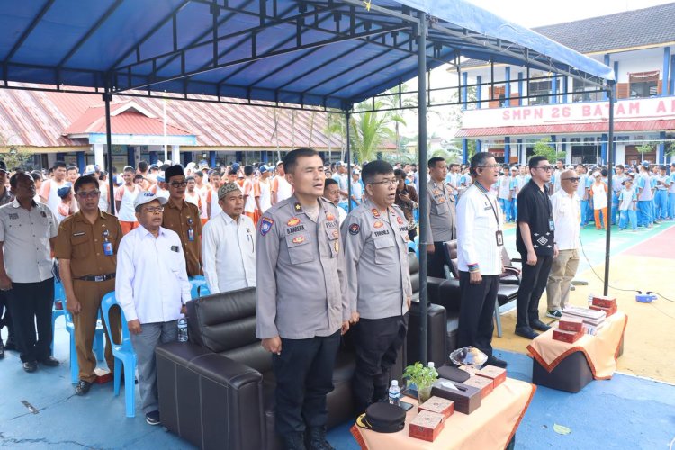 POLDA KEPRI DUKUNG LAUNCHING PROGRAM P4GN DI SMPN 26 BATAM: CEGAH BAHAYA NARKOBA DI KALANGAN PELAJAR