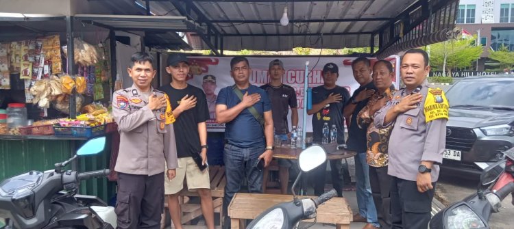 Warga Kampung Seraya Duduk Bersama Polsek Batu Ampar dalam Kegiatan Jumat Curhat Kamtibmas