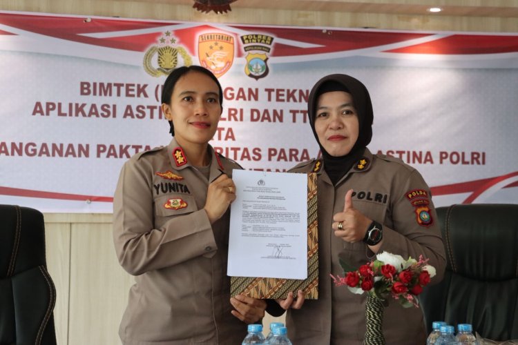 Bimtek Transformasi Digital Pelaksanaan Aplikasi Astina Polri Dan Tte Polri Untuk Peningkatan Kualitas Layanan Administratif Di Setum Polda Kepri
