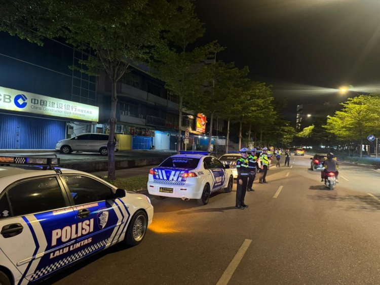 Patroli Malam Satlantas Polresta Barelang Antisipasi Balap Liar dan Kejahatan Jalanan
