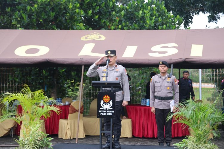 POLDA KEPRI BERANGKATKAN KOMPONEN SATBRIMOB UNTUK BKO POLDA METRO JAYA DALAM OPERASI AMAN NUSA I TAHUN 2025
