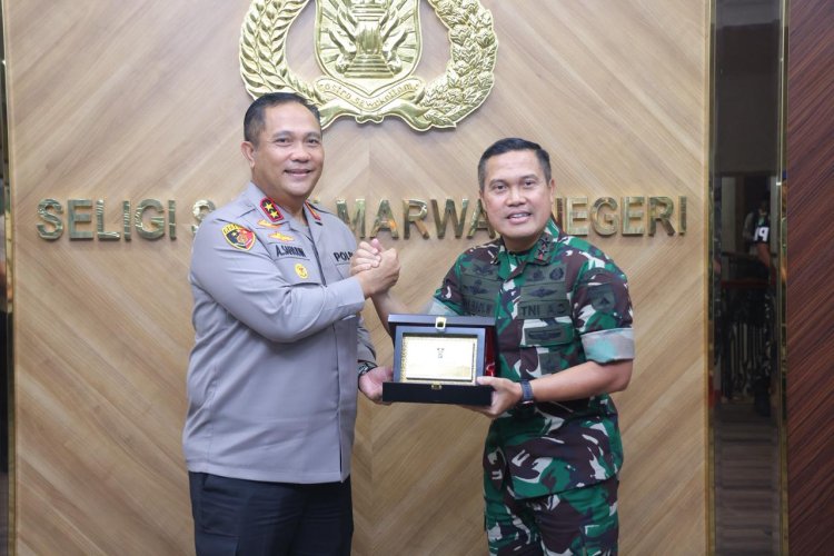 POLDA KEPRI TERIMA KUNJUNGAN KERJA PANGDAM XIX/TUANKU TAMBUSAI, PERKUAT SINERGI TNI–POLRI DALAM MENJAGA STABILITAS KAMTIBMAS