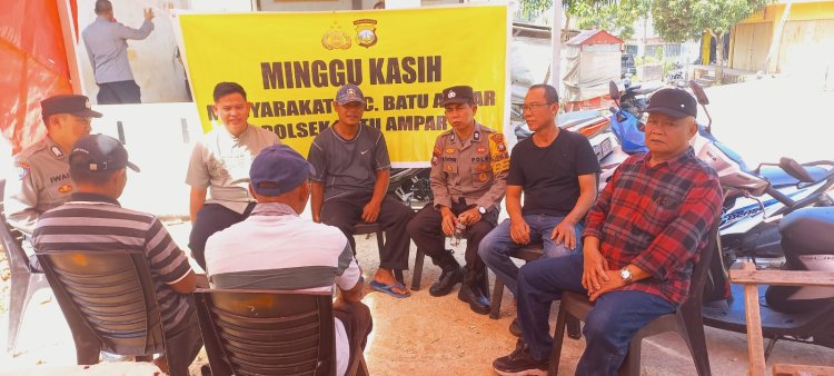Warga Tanjung Sengkuang dan Polsek Batu Ampar Berdialog dalam Kegiatan Minggu Kasih Kamtibmas