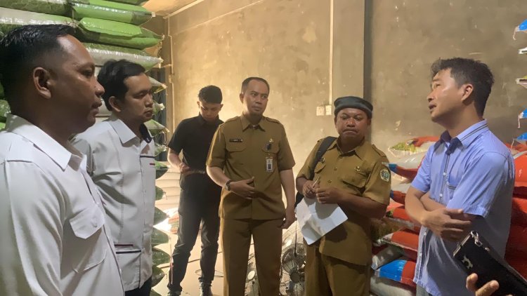 Satgas Pangan Polres Karimun Bersama Inkait Monitoring Harga Beras