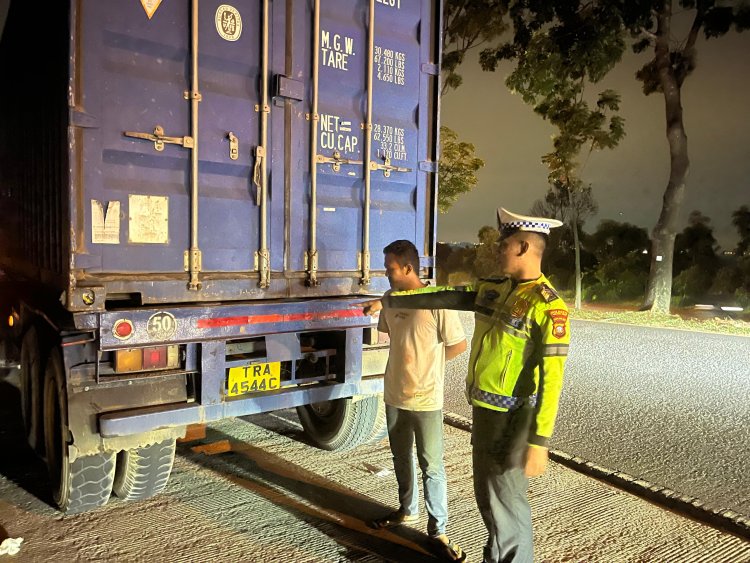 Satlantas Polresta Barelang Hadir di Malam Hari, Wujud Nyata Polri Presisi Jaga Keamanan Kota Batam