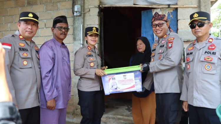 Kembali Peduli, Kapolres Bintan Berikan Bantuan Korban Angin Kencang
