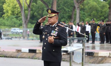 Polresta Barelang Gelar Upacara Hari Pahlawan: Kapolresta Ajak Personel Teladani Semangat Juang Para Pahlawan