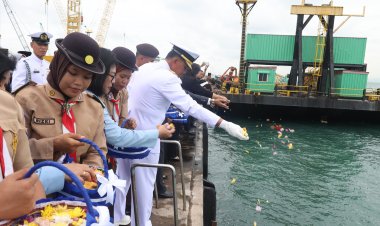 DANKODAERAL IV PIMPIN UPACARA HARI PAHLAWAN KE-80 BERSAMA FORKOPIMDA BATAM