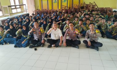 Polsek Daik Lingga Dorong Semangat Pendidikan Pelajar SMP Melalui Sosialisasi SMA Taruna Kemala Bhayangkara