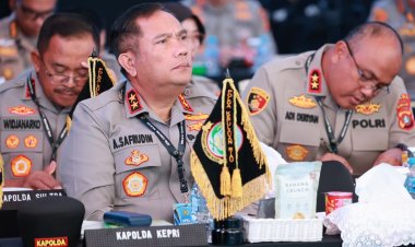 KAPOLDA KEPRI HADIRI GELAR APEL KASATWIL TAHUN 2025, KAPOLRI TEKANKAN SEMANGAT POLRI UNTUK TINGKATKAN PELAYANAN MASYARAKAT