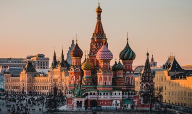 Rusia Perluas Akses e-Visa dan Tambah Pintu Masuk Baru untuk Wisatawan Asing