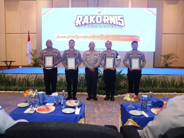 DITLANTAS POLDA KEPRI GELAR RAKERNIS FUNGSI LALU LINTAS TAHUN 2025, KAPOLDA KEPRI TEKANKAN INTEGRITAS DAN PROFESIONALISME POLANTAS DI ERA DIGITAL