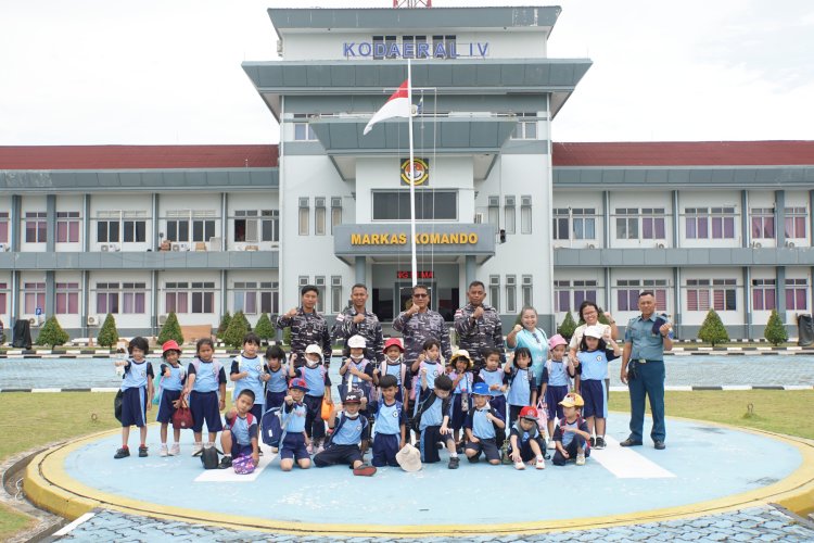 Tanamkan Jiwa Maritim Sejak Dini, Kodaeral IV Fasilitasi Field Trip TK Cahaya Bangsa