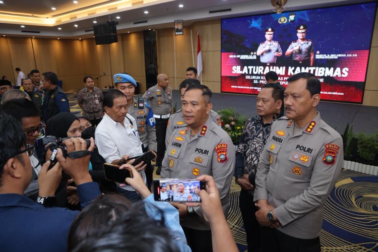 POLDA KEPRI GELAR SILATURAHMI DAN DEKLARASI KAMTIBMAS BERSAMA KOMUNITAS PENGEMUDI ONLINE SE-KEPRI