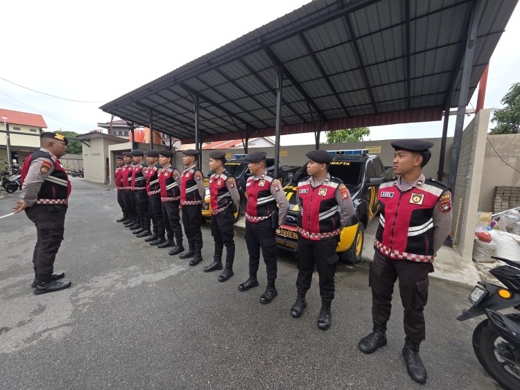 Sat Samapta Polres Karimun Gelar Patroli Jalan Kaki, Wujudkan Kamtibmas Aman dan Kondusif di Kab. Karimun