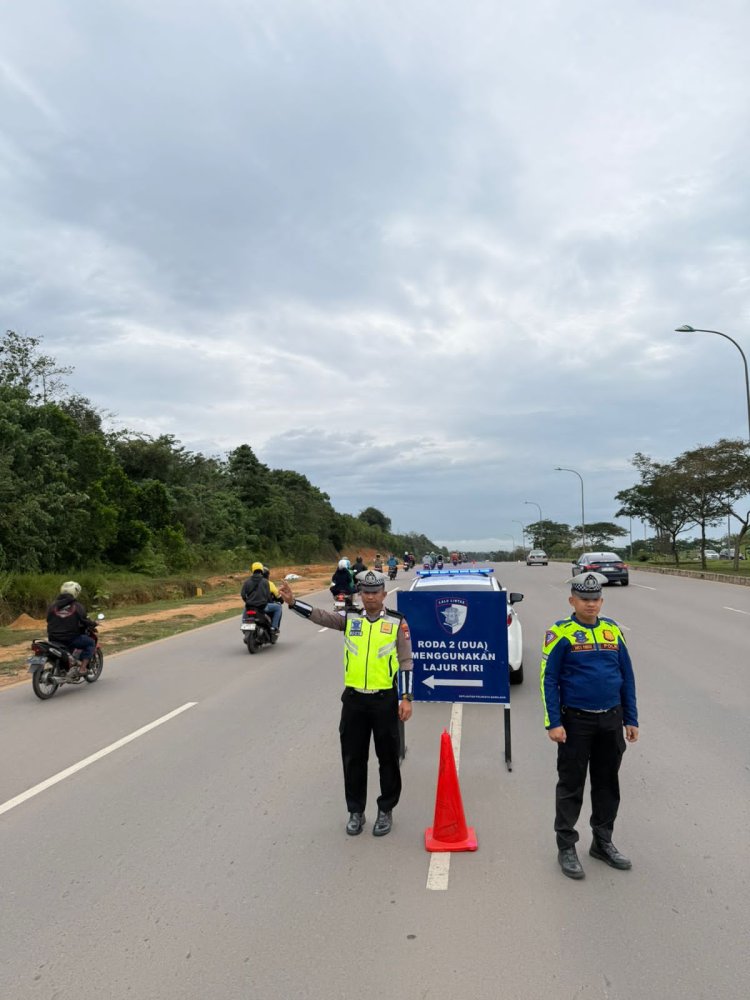 Satlantas Polresta Barelang Gelar Kegiatan Kanalisasi Pagi Di Jalan Jenderal Sudirman Untuk Tekan Angka Kecelakaan Lalu Lintas Di Kota Batam