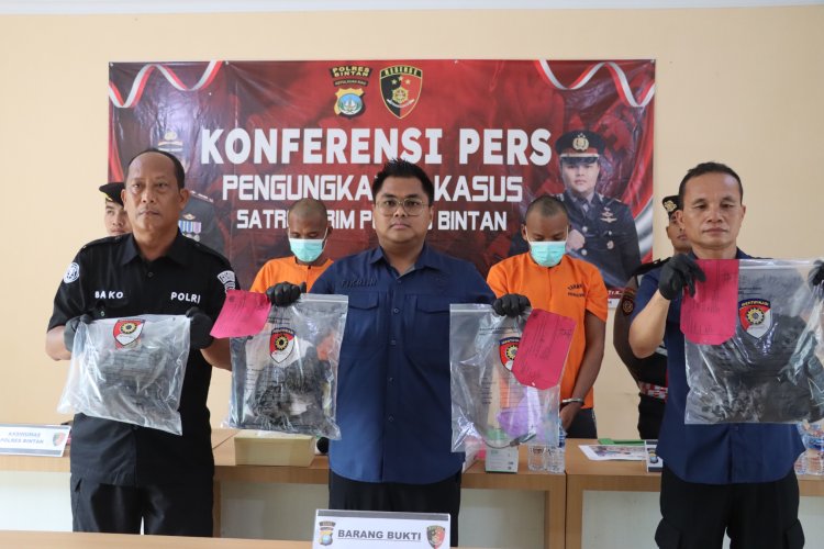 Polres Bintan Ungkap Kasus Pembunuhan Berencana Tewas dengan 17 Tusukan, Dua Pelaku  Berhasil Ditangkap