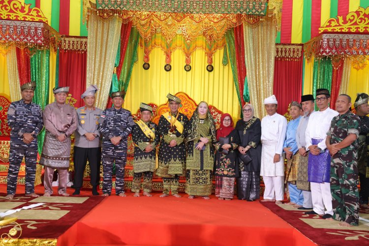 KAPOLDA KEPRI HADIRI PENGANUGERAHAN GELAR DATOK SERI DIWANGSA WIRA PERDANA UNTUK KETUA MPR RI