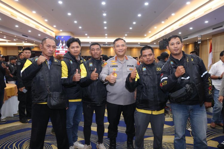 POLDA KEPRI GELAR SILATURAHMI DAN DEKLARASI KAMTIBMAS BERSAMA KOMUNITAS PENGEMUDI ONLINE SE-KEPRI