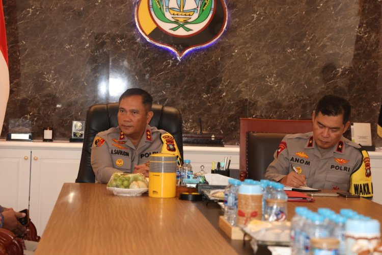 KAPOLDA KEPRI TERIMA VISITASI MONEV KIP 2025: TEGASKAN KOMITMEN TRANSPARANSI