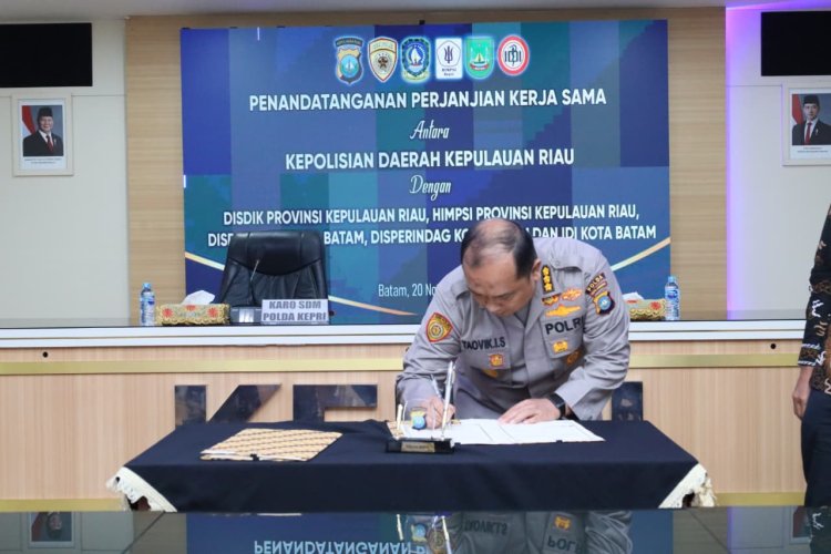 POLDA KEPRI RESMIKAN KERJA SAMA STRATEGIS TAHUN 2025: WUJUDKAN REKRUTMEN BERSIH DAN HUMANIS