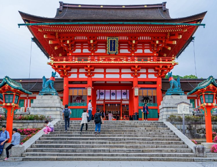 Tren Traveling 2025: Wisata Ramah Lingkungan, AI, dan Destinasi Tak Biasa Makin Menarik