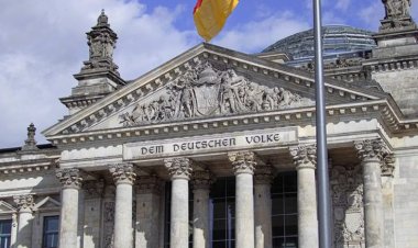 Tren dan Persiapan: Musim Dingin dan Imigrasi Jerman Menarik Minat Traveller Indonesia (November 2025)