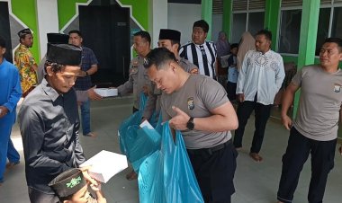 Polsek Lubuk Baja Gelar Jumat Berkah di Masjid Nurul Iman, Wujud Kepedulian dan Silaturahmi dengan Warga