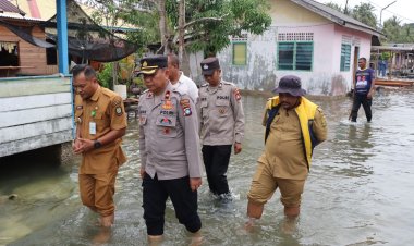 Koordinasi Terpadu: Polres Lingga dan Pemerintah Kelurahan, Tinjau Titik-Titik Genangan