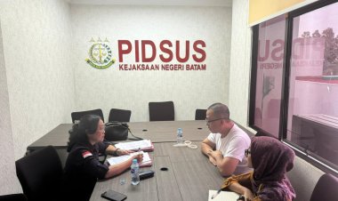 7 Tersangka dan Barang Bukti Diserahkan ke Kejaksaan, Kasus Korupsi Revitalisasi Dermaga Batu Ampar Masuk Tahap II