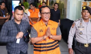 KORUPSI PILKADA: Bupati Lampung Tengah Ditangkap KPK, Diduga Gunakan Suap Rp 5,25 Miliar untuk Lunasi Utang Kampanye