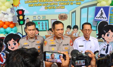 POLDA KEPRI BERSAMA PEMKO BATAM LAUNCHING KURIKULUM PENDIDIKAN LALU LINTAS SEJAK DINI