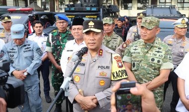 POLDA KEPRI GELAR APEL GELAR PASUKAN OPERASI LILIN SELIGI 2025, SIAP AMANKAN NATAL DAN TAHUN BARU