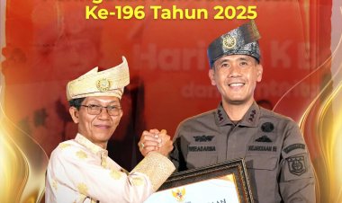 Kejari Batam Terima Apresiasi pada Malam Puncak Hari Jadi Kota Batam ke-196