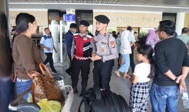 PASTIKAN MUDIK AMAN: POLDA KEPRI HADIR DI BANDARA INTERNASIONAL HANG NADIM BATAM