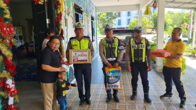 Sambut Natal 2025, Polres Karimun Salurkan Bantuan Sosial