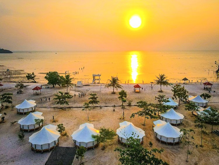 Destinasi Instagramable: Pantai Viovio Kian Digemari Jelang Musim Liburan 5 Desember 2025