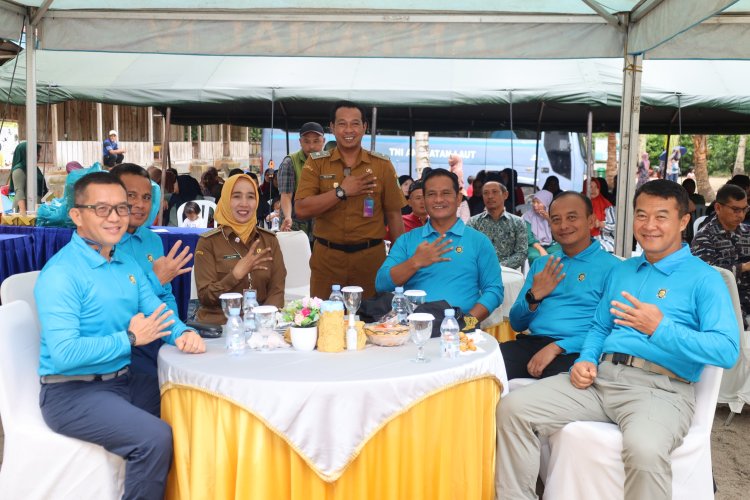 PERINGATI 31 TAHUN PENGABDIAN, ALUMNI AAL 40 TAHUN 1994 WILAYAH BARAT GELAR BAKTI SOSIAL DAN PENANAMAN MANGROVE DI BATAM