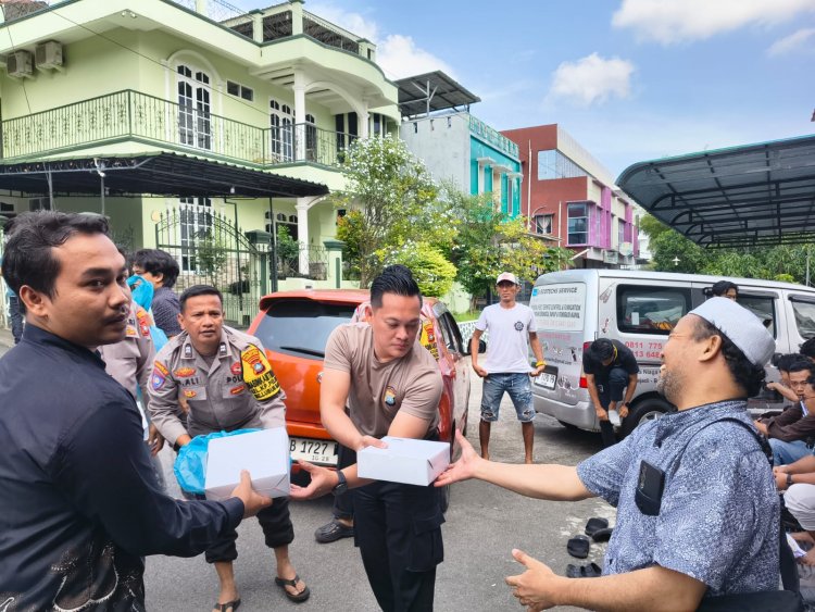 Polsek Lubuk Baja Gelar Jumat Berkah, Wujud Kepedulian dan Kedekatan dengan Masyarakat