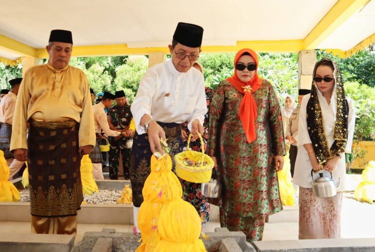Ziarah Makam Nong Isa: Amsakar–Li Claudia Kukuhkan Tekad Majukan Batam
