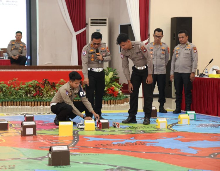 POLDA KEPRI GELAR LATPRAOPS DAN TFG OPERASI LILIN SELIGI 2025: PASTIKAN NATARU AMAN DAN KONDUSIF