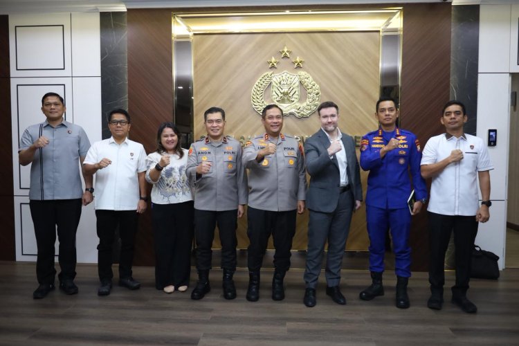 POLDA KEPRI TERIMA KUNJUNGAN KEHORMATAN OCI KEDUTAAN BESAR AMERIKA SERIKAT