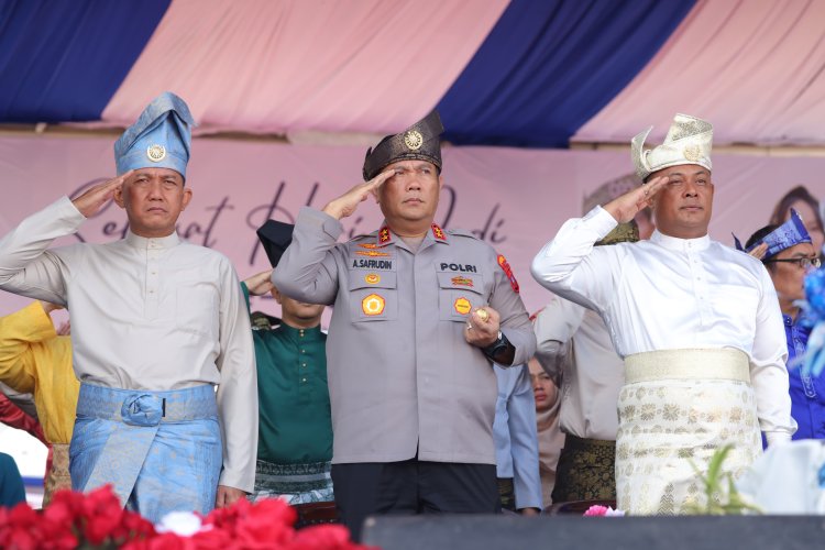 POLDA KEPRI HADIRI UPACARA HARI JADI KOTA BATAM KE-196 TAHUN