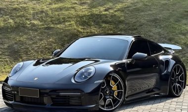 Era Baru Porsche 2026: Dari 911 Turbo Hybrid hingga Dominasi SUV Listrik
