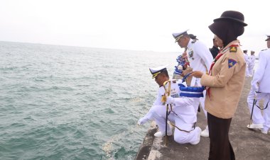 TNI AL Kodaeral IV Gelar Upacara Hari Dharma Samudera 2026 dan Tabur Bunga di Batam