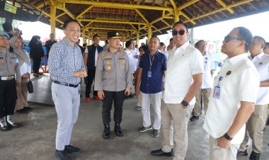 KAPOLDA KEPRI DAMPINGI KEPALA BNN RI INSPEKSI PELABUHAN INTERNASIONAL DI BATAM, PERKUAT PENGAMANAN PERBATASAN LAUT